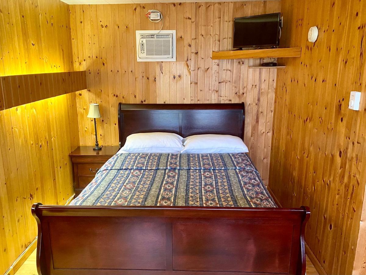 The Waterfront Motel Grand Barachois ภายนอก รูปภาพ